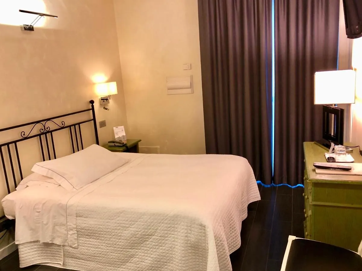 Hotel Ferro Di Cavallo Pavullo nel Frignano 3*,  Itália